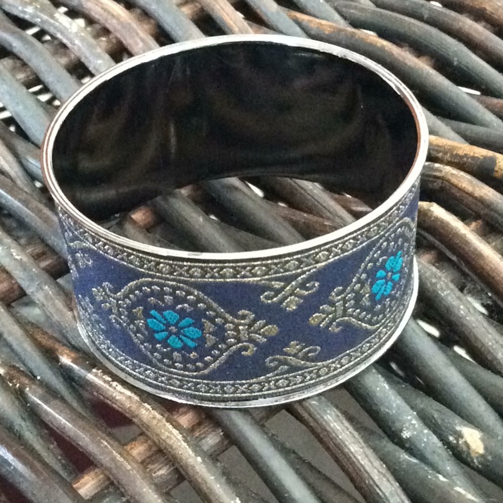 Fabric covered bangle